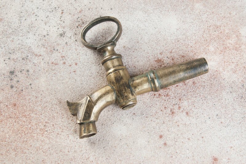 8 passos fáceis de como trocar uma torneira de cozinha